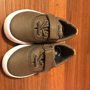 Little boy Sperry’s